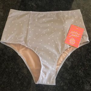 Kortni Jeane cut high bottoms